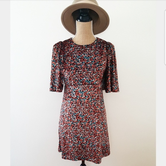 Zara Dresses & Skirts - ZARA Floral Velvet Mod Dress